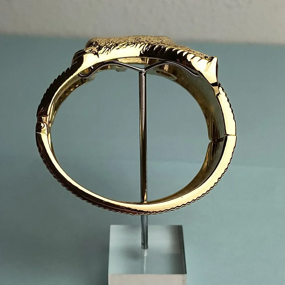 Western Glam Dripping Oil Oval Mustang horse Hinged Cuff Bangle Clamper Cuff